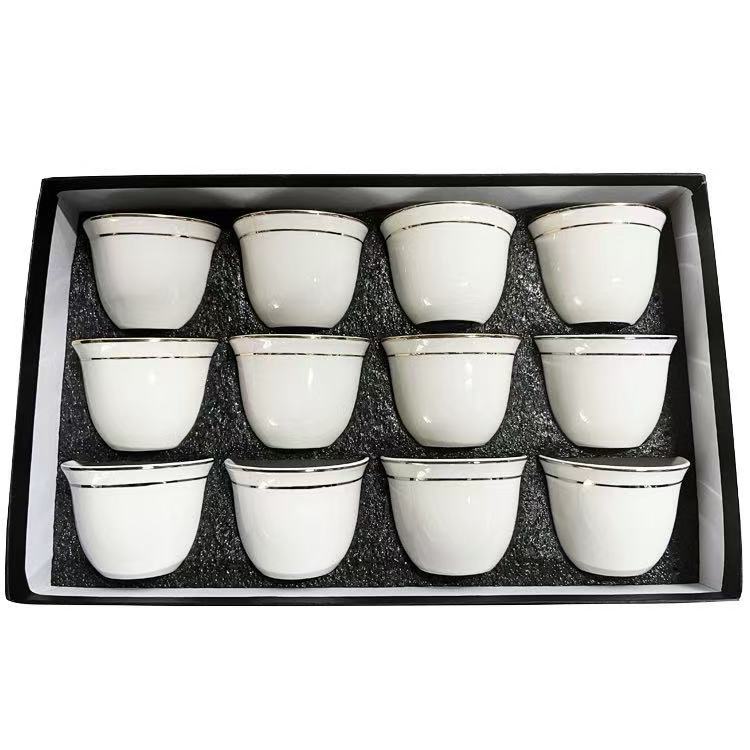 चिनियाँ चिया समारोहको लागि सेतो सुन रिम पोर्सिलेन चिया कप